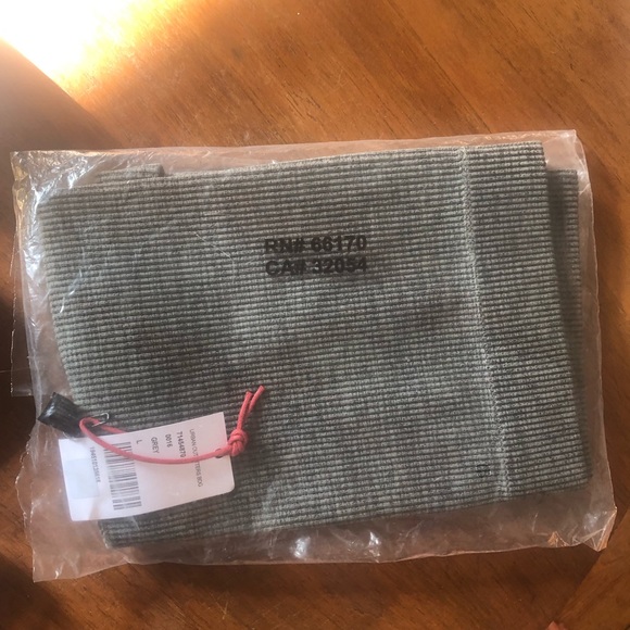 Urban Outfitters grey boob tube - Picture 5 of 6